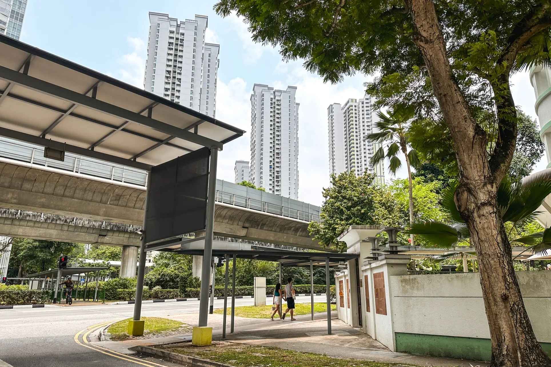 Why Choose a Condos Near MRT?