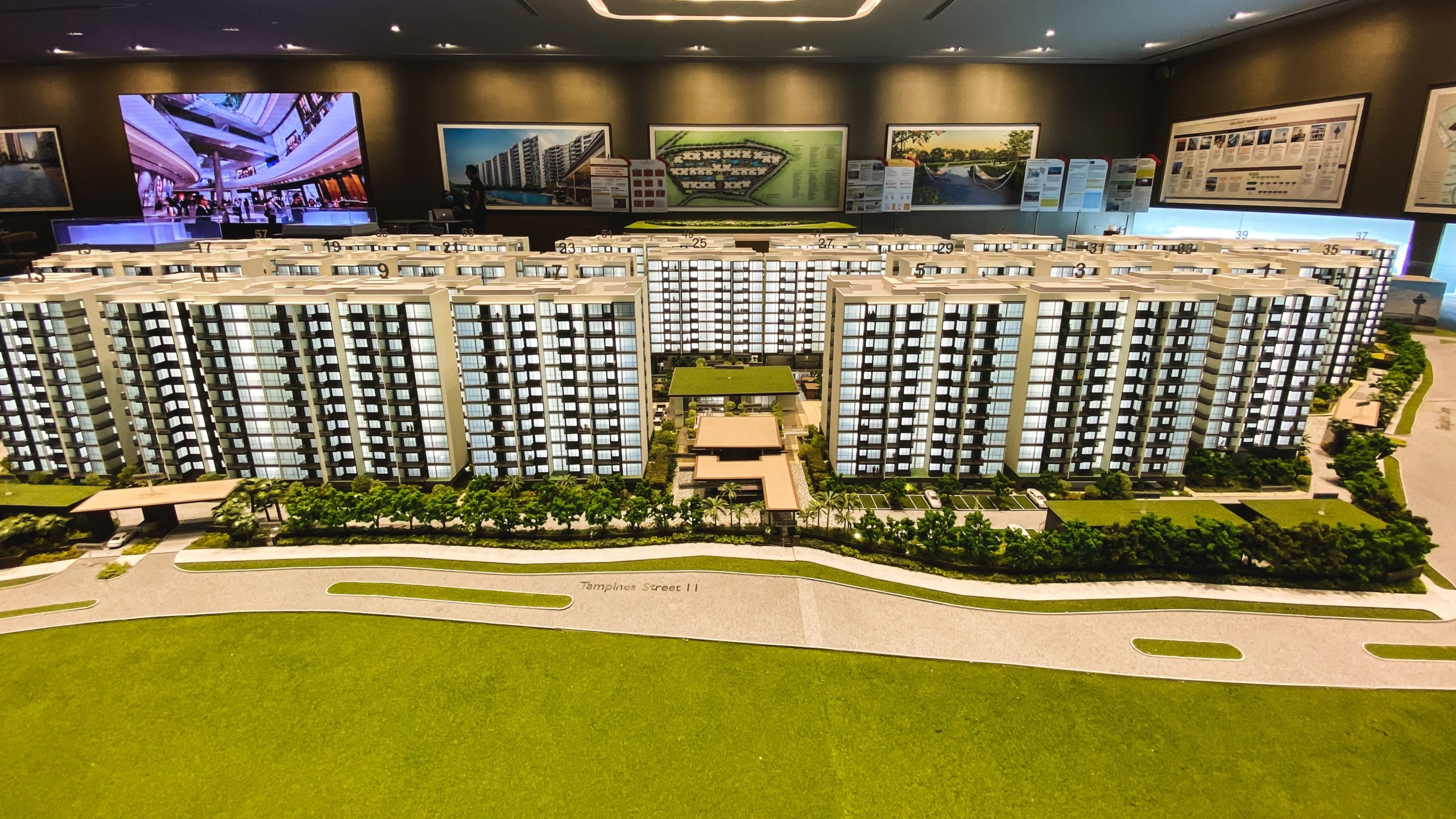 Don’t Wait Too Long as the First Seller in a Condo